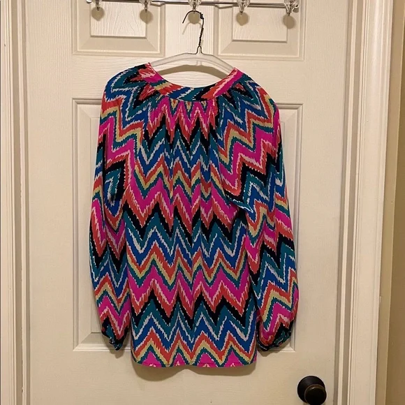 Lilly Pulitzer Vibrant Zigzag Blouse - Picture 3 of 3